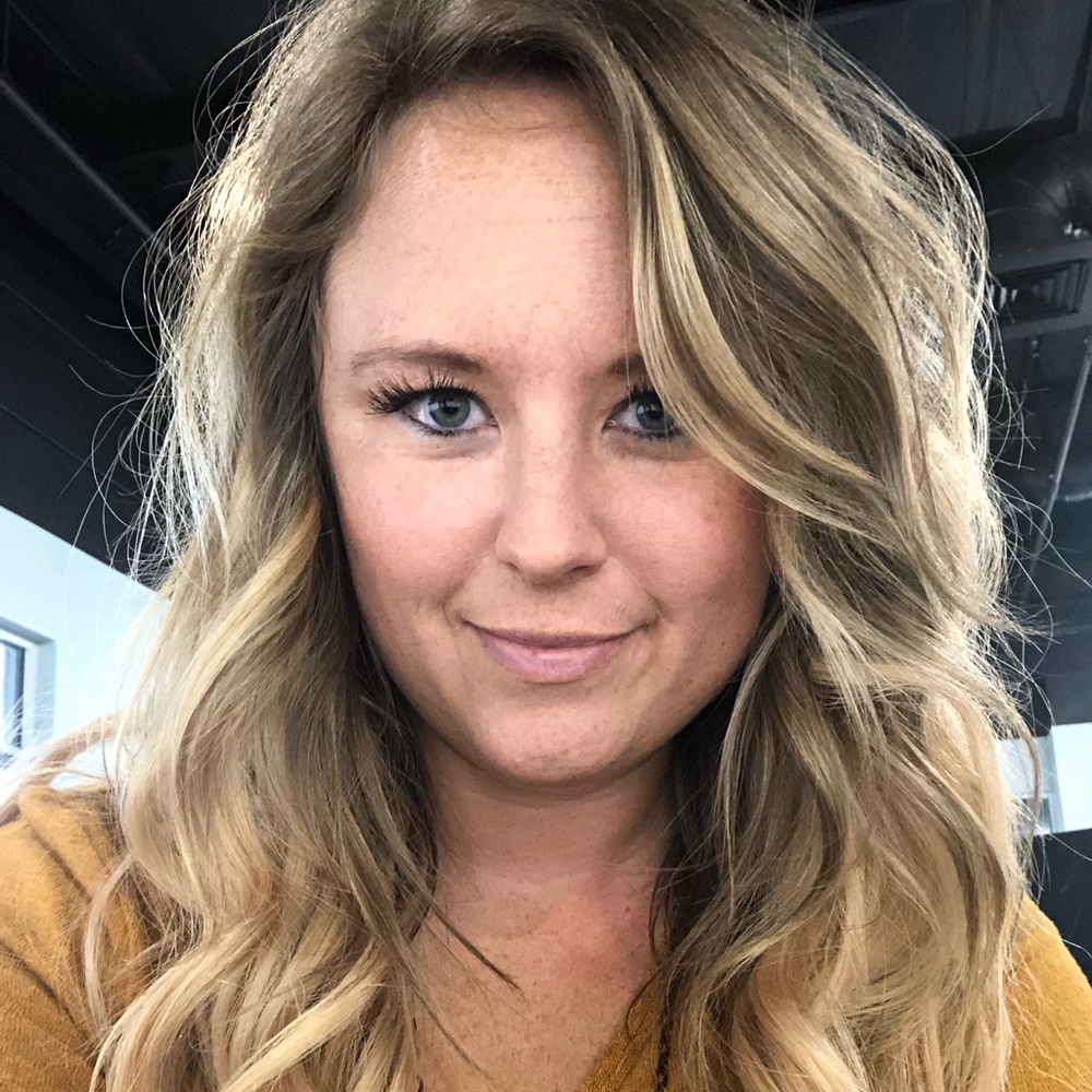 Meet your Posher, Lacey